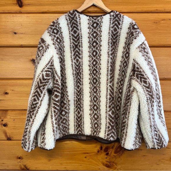 $84 NWT Warm Patterned Sherpa Button Front Casual Long Sleeve Lined Jacket M - Picture 4 of 4